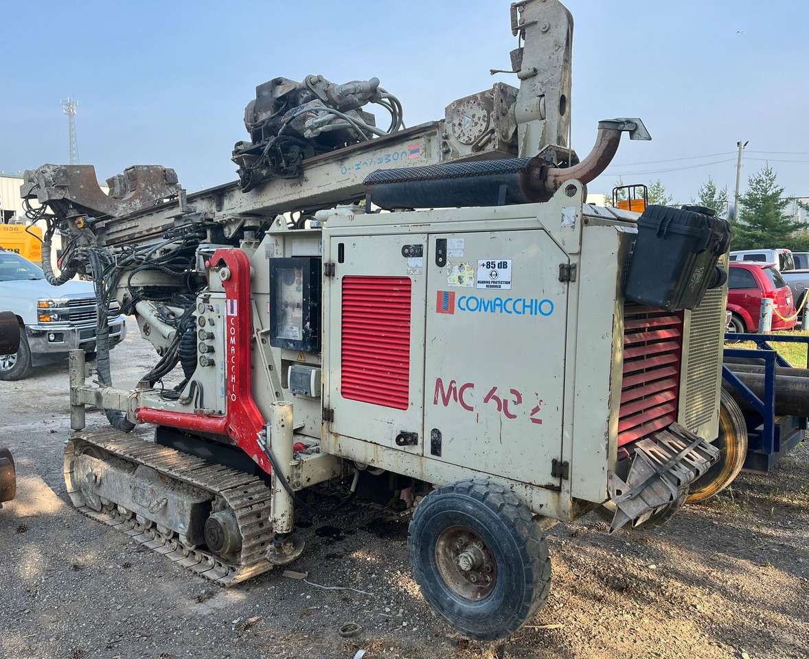 Comacchio MC 602 - Cölöpverő: 2 kép. Comacchio MC 602 - Cölöpverő: 2 kép.