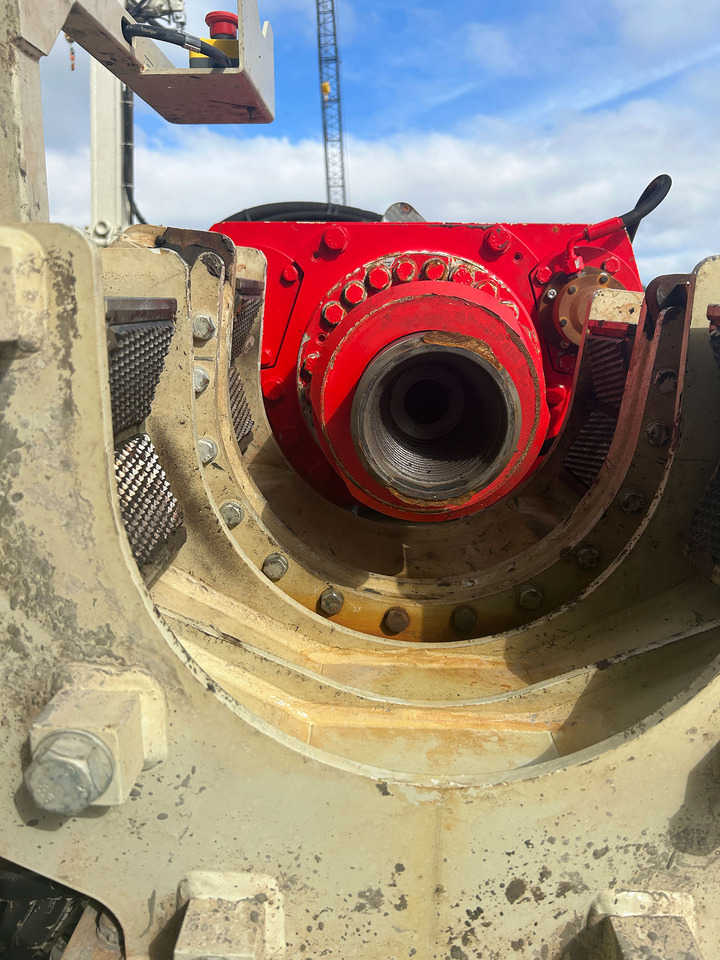 Comacchio MC4D - Cölöpverő: 4 kép. Comacchio MC4D - Cölöpverő: 4 kép.