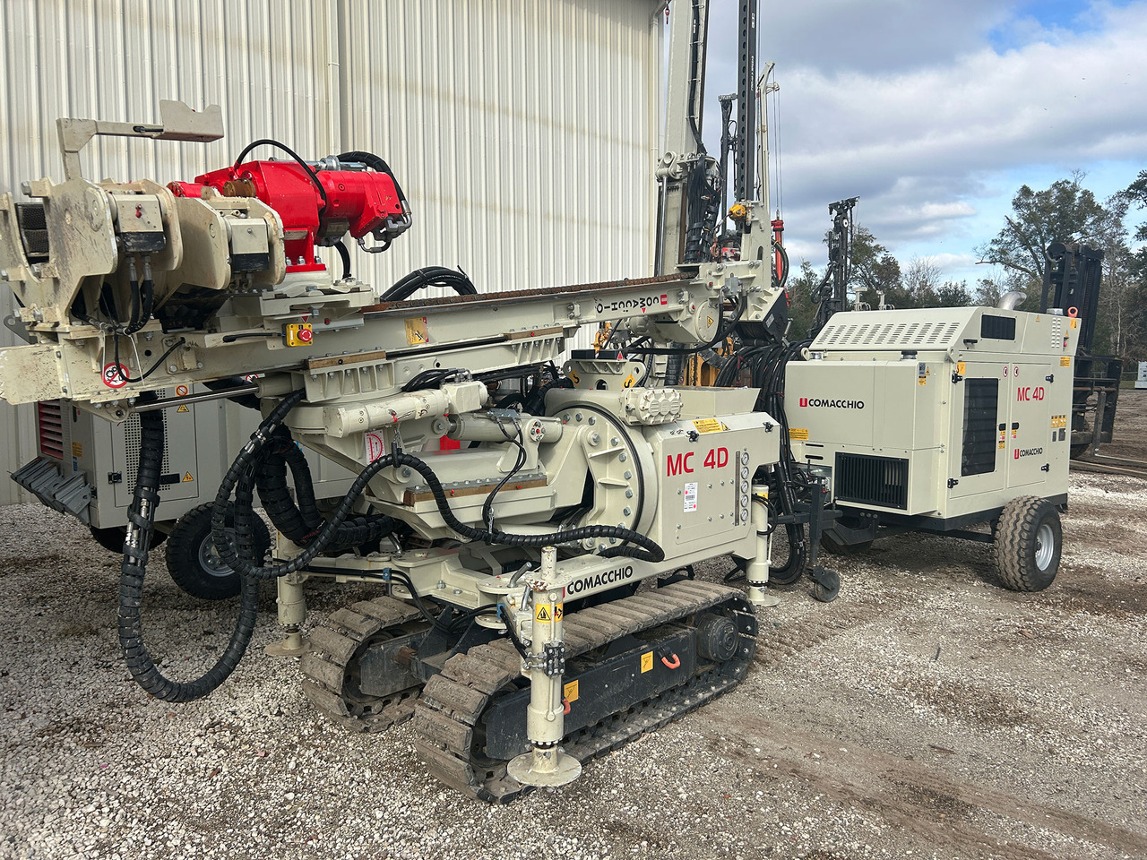 Comacchio MC4D - Cölöpverő: 2 kép. Comacchio MC4D - Cölöpverő: 2 kép.