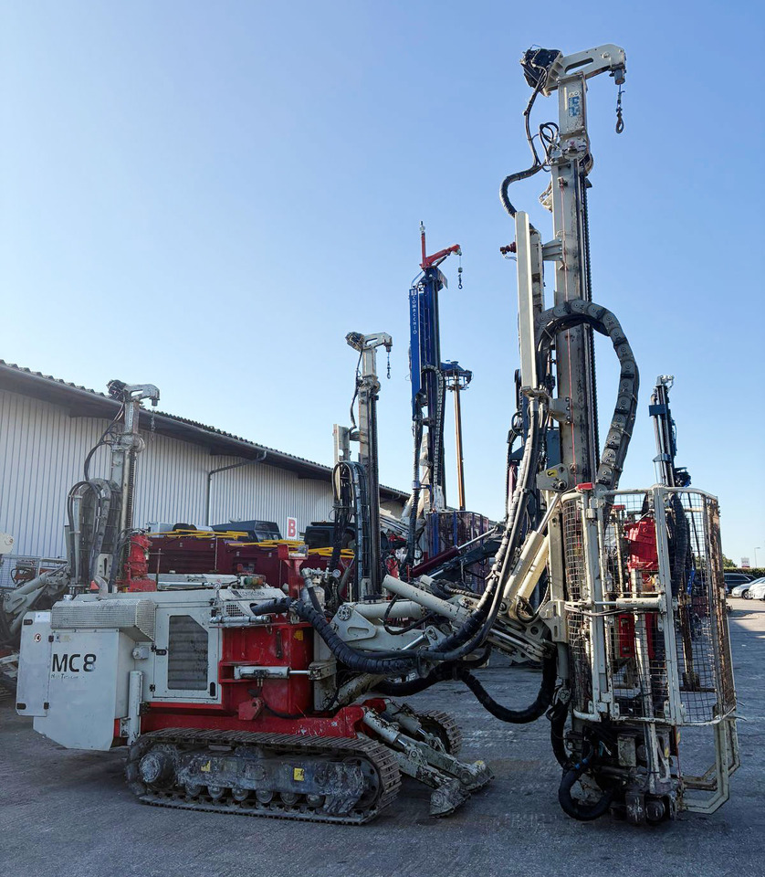 Comacchio MC8 - Cölöpverő: 3 kép. Comacchio MC8 - Cölöpverő: 3 kép.