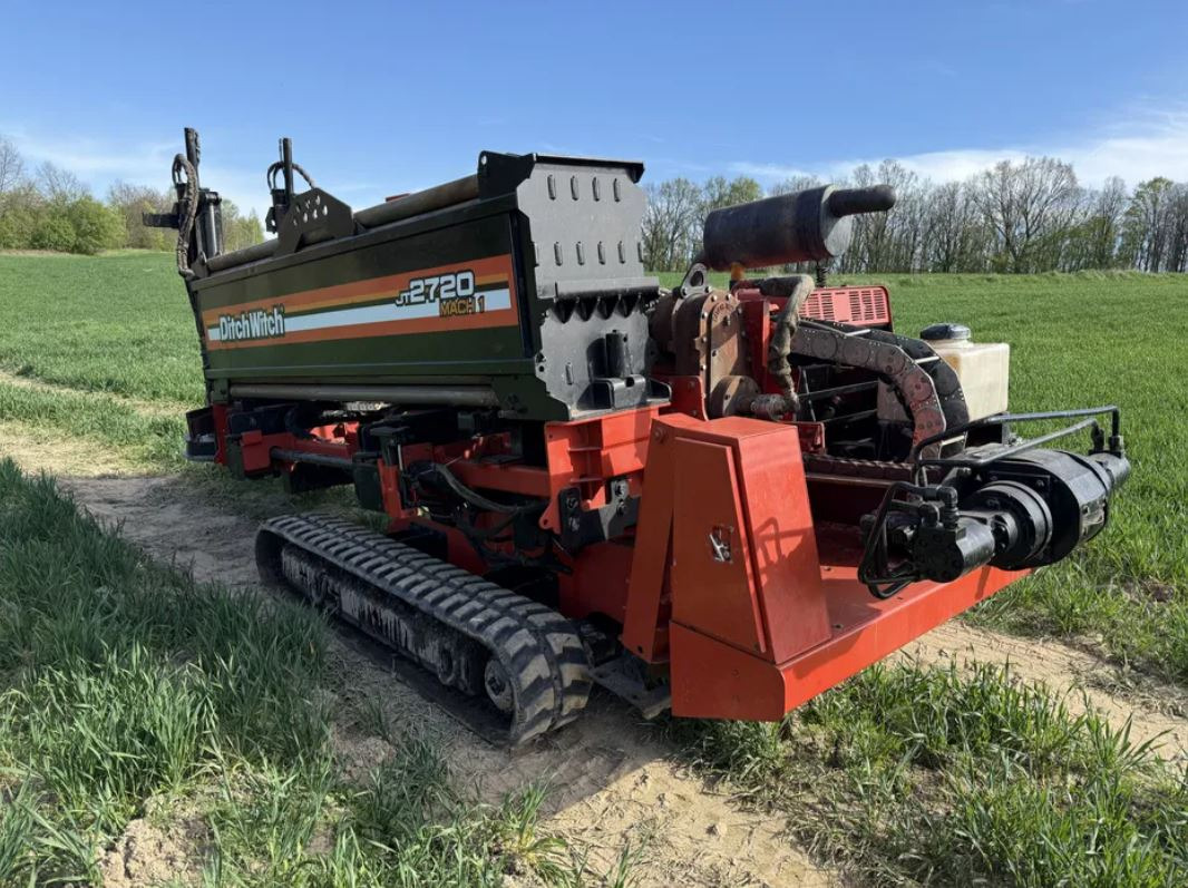 Ditch Witch JT2720 Mach 1 - Irányított fúrógép: 5 kép. Ditch Witch JT2720 Mach 1 - Irányított fúrógép: 5 kép.