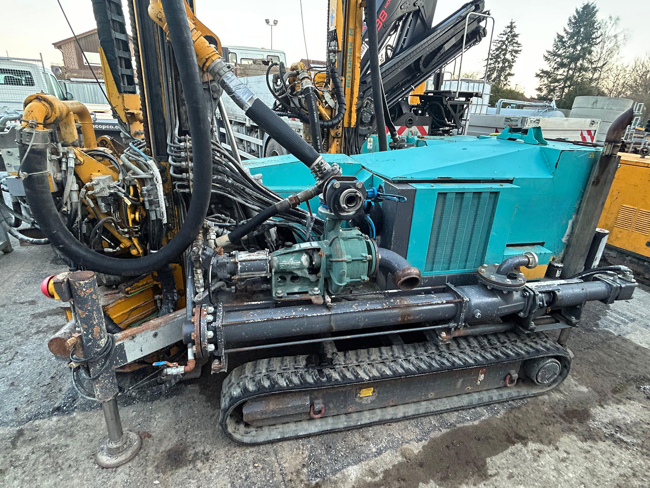 Geotec Rotomax L - Fúrógép: 1 kép. Geotec Rotomax L - Fúrógép: 1 kép.
