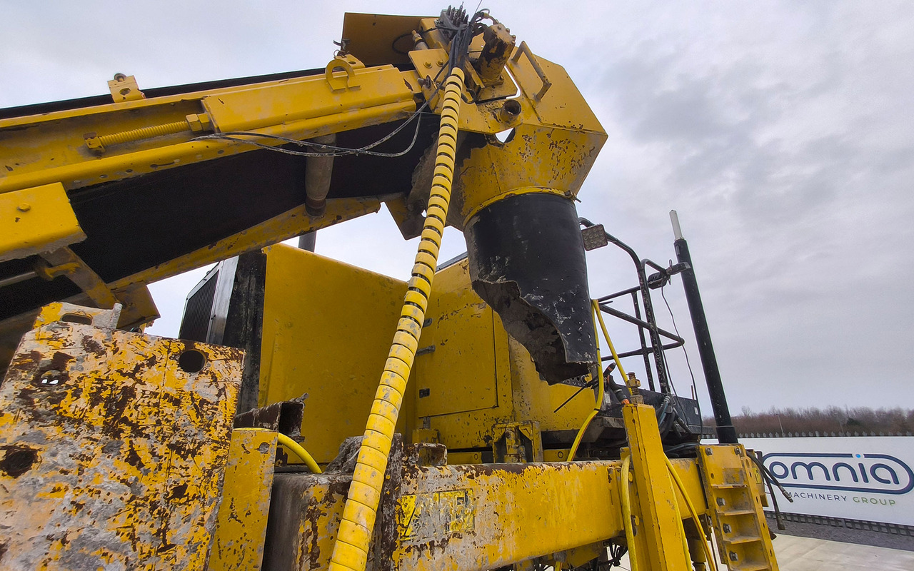 Csúszózsalus finiser Gomaco Commander III: 10 kép. Csúszózsalus finiser Gomaco Commander III: 10 kép.