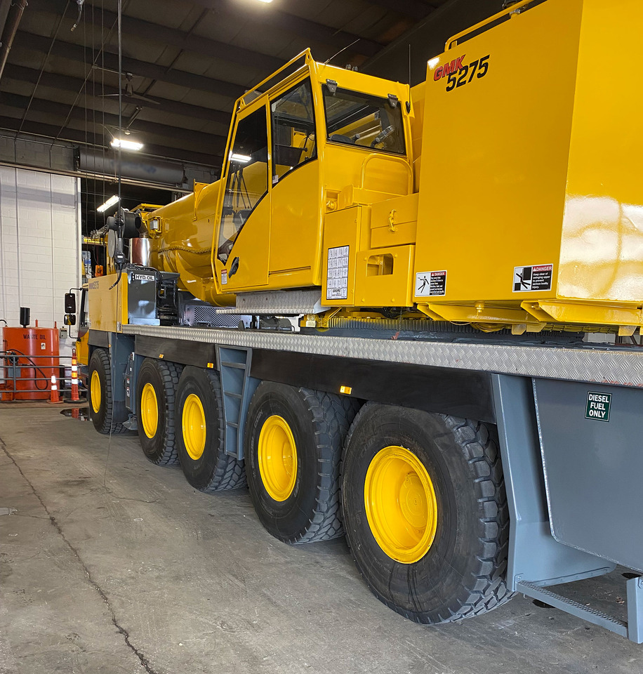 Grove GMK 5275 - Autódaru: 4 kép. Grove GMK 5275 - Autódaru: 4 kép.