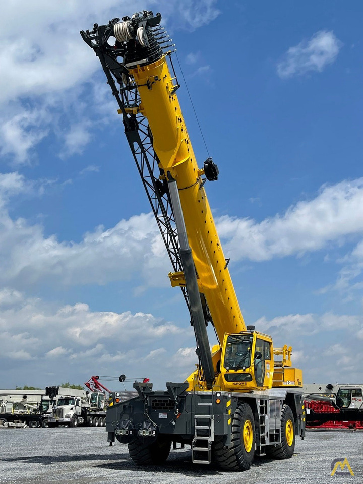 Grove GRT8120 - Autódaru: 3 kép. Grove GRT8120 - Autódaru: 3 kép.