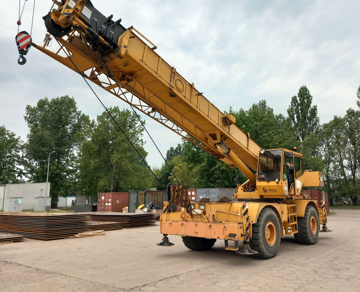 Grove RT640C - Autódaru: 2 kép. Grove RT640C - Autódaru: 2 kép.