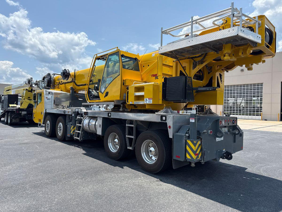 Grove TMS9000-2 - Autódaru: 3 kép. Grove TMS9000-2 - Autódaru: 3 kép.