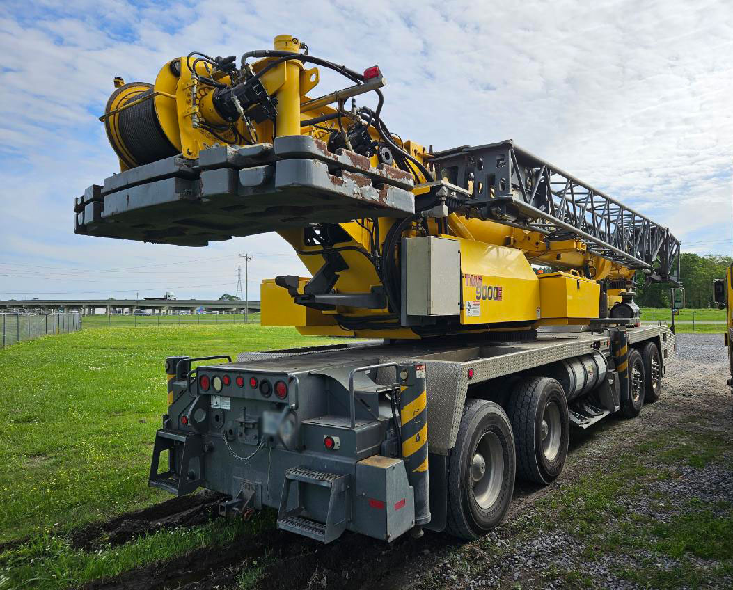Grove TMS9000E - Autódaru: 4 kép. Grove TMS9000E - Autódaru: 4 kép.