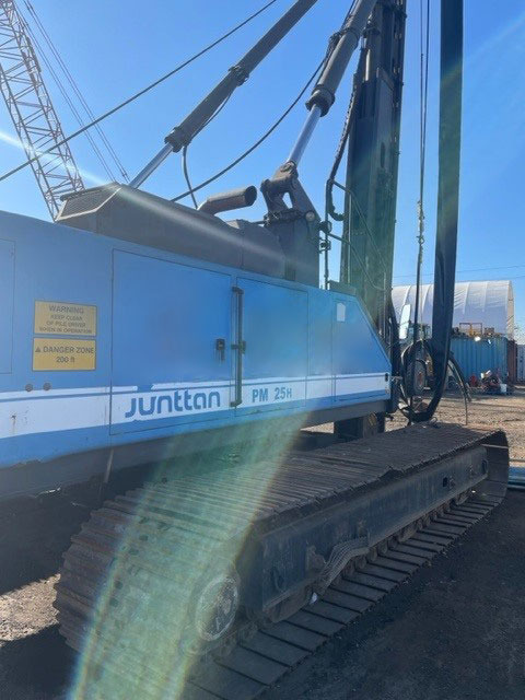 Junttan PM-25 H - Cölöpverő: 3 kép. Junttan PM-25 H - Cölöpverő: 3 kép.