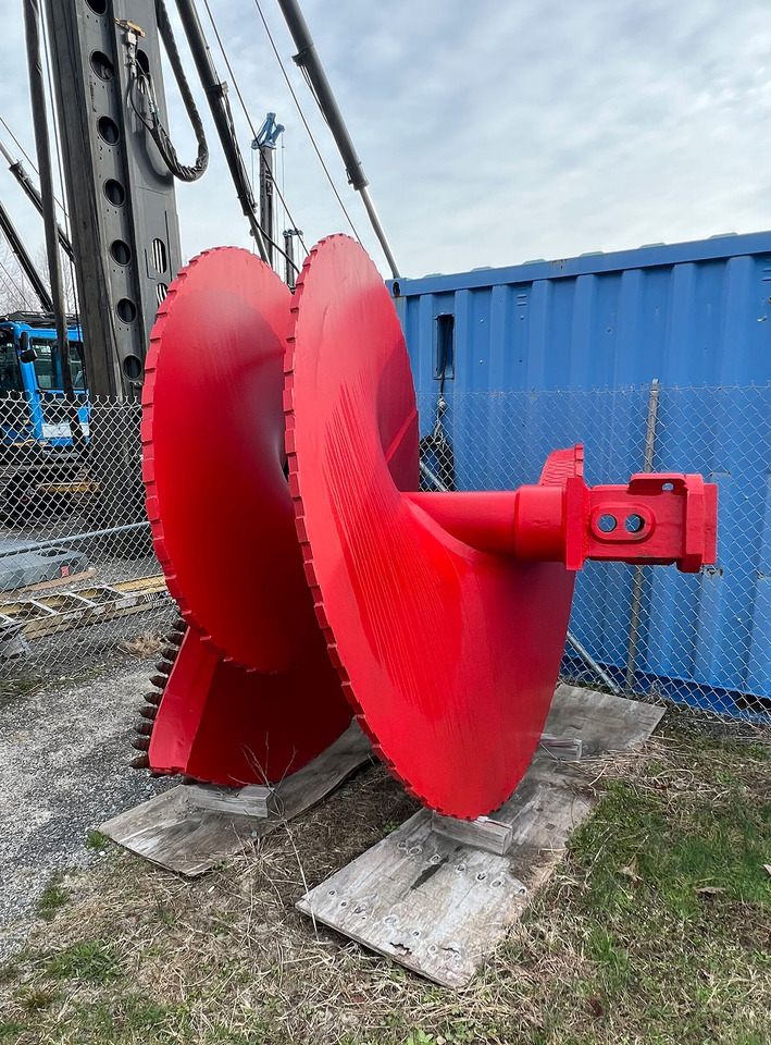 Junttan Rock Auger - Cölöpverő: 2 kép. Junttan Rock Auger - Cölöpverő: 2 kép.