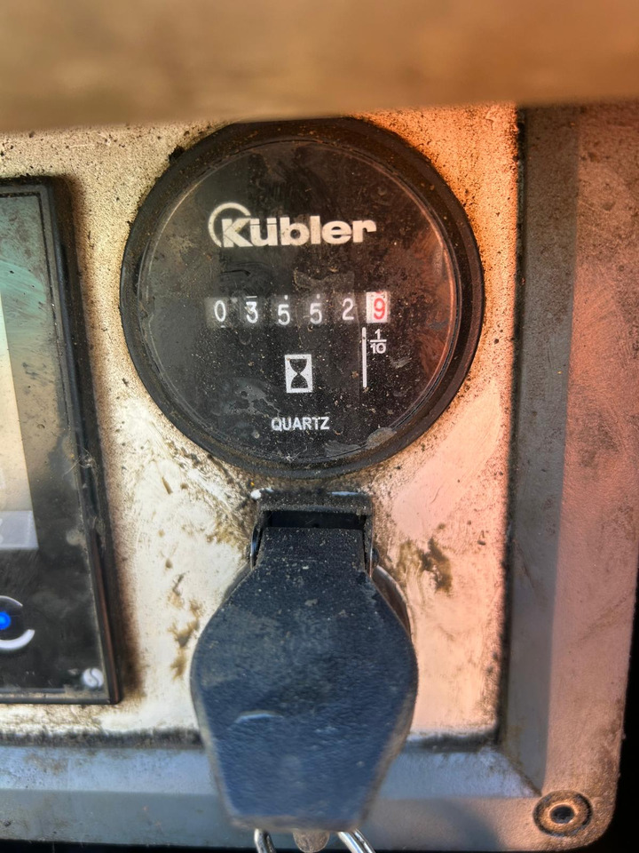 Klemm KR 702-2R - Cölöpverő: 5 kép. Klemm KR 702-2R - Cölöpverő: 5 kép.