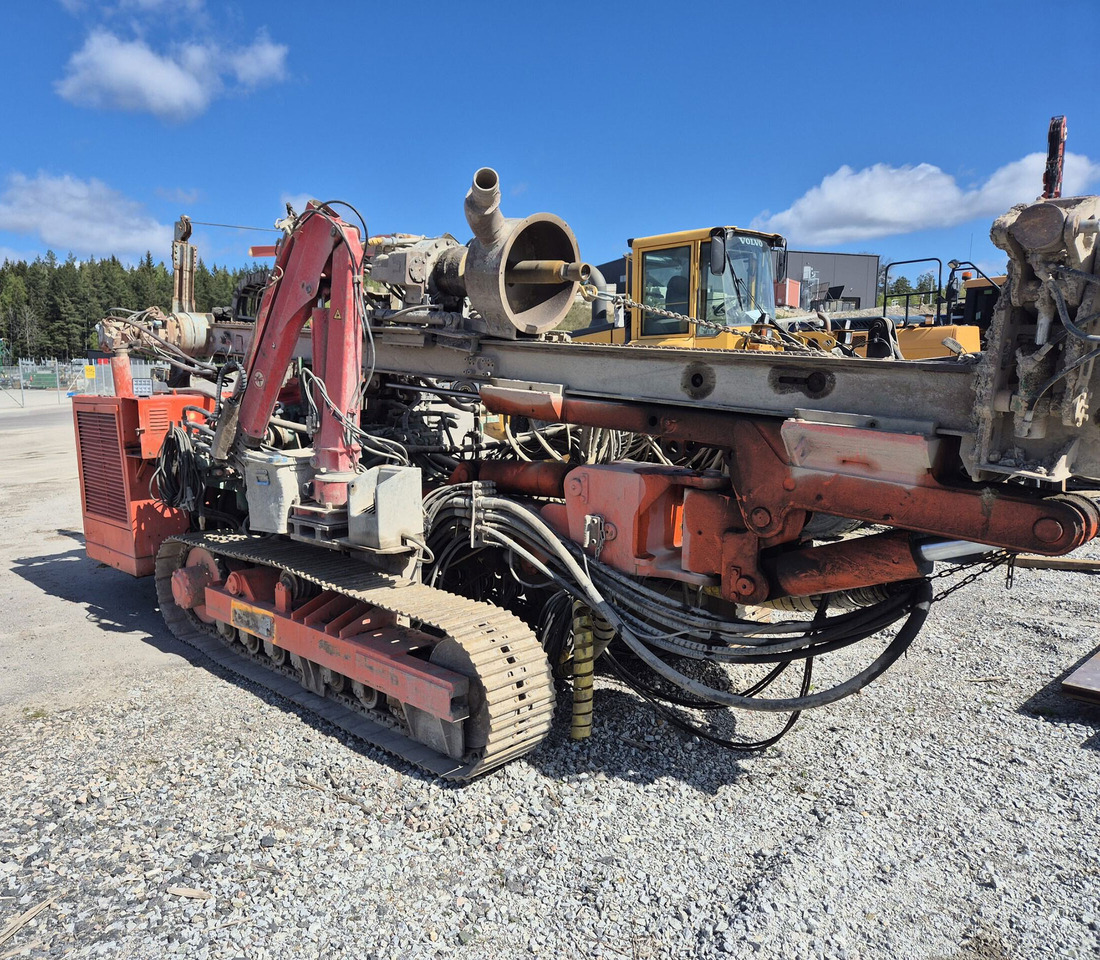 Klemm KR 803-1 - Cölöpverő: 4 kép. Klemm KR 803-1 - Cölöpverő: 4 kép.