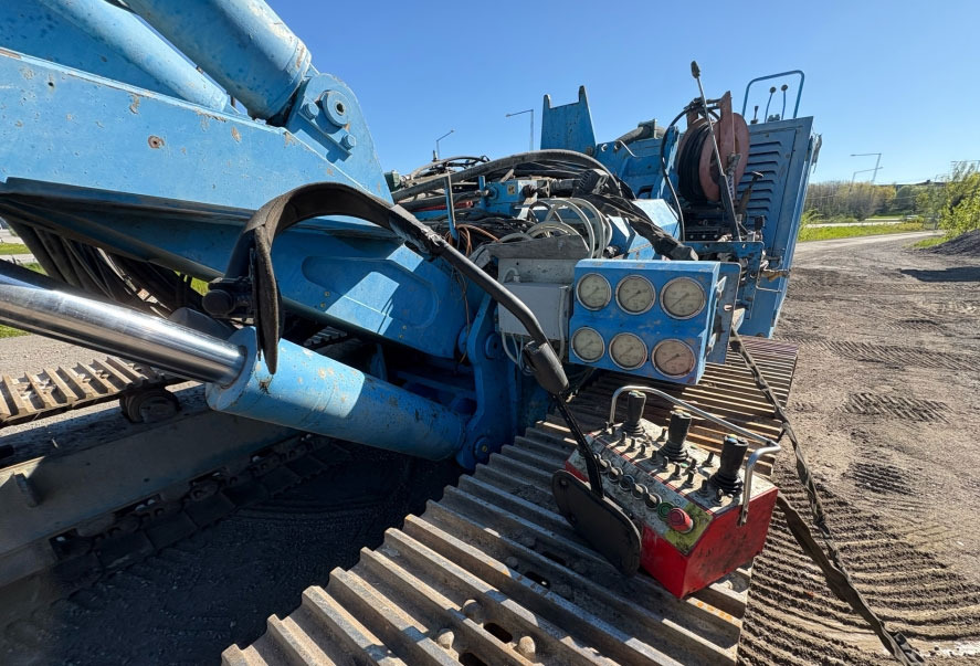 Klemm KR 807-7F - Cölöpverő: 5 kép. Klemm KR 807-7F - Cölöpverő: 5 kép.