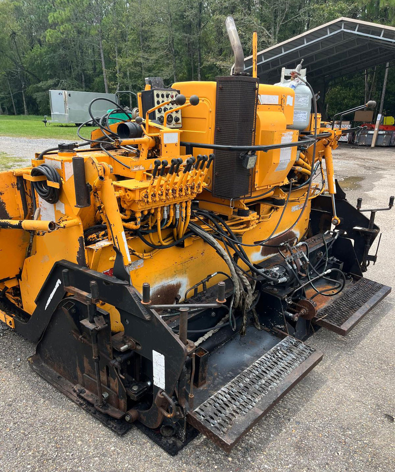 Leeboy 1000D - Útburkológép: 3 kép. Leeboy 1000D - Útburkológép: 3 kép.