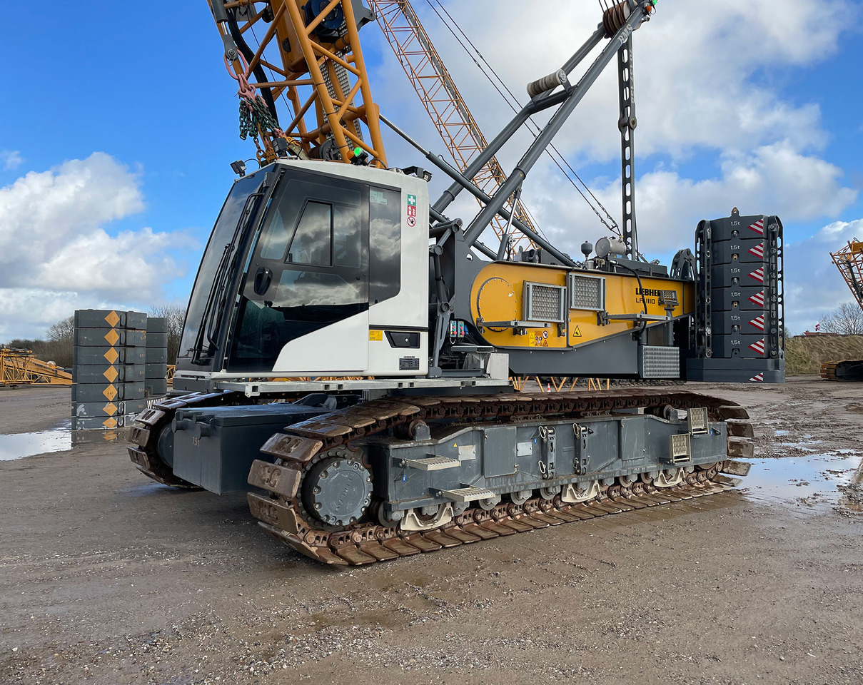Liebherr LR 1110 - Lánctalpas daru: 2 kép. Liebherr LR 1110 - Lánctalpas daru: 2 kép.
