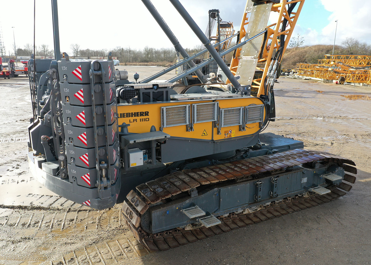 Liebherr LR 1110 - Lánctalpas daru: 4 kép. Liebherr LR 1110 - Lánctalpas daru: 4 kép.