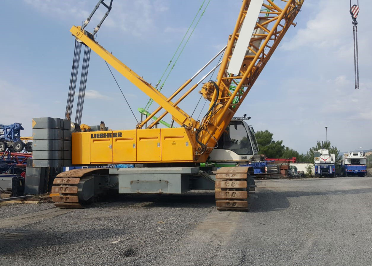 Liebherr LR1160 - Lánctalpas daru: 3 kép. Liebherr LR1160 - Lánctalpas daru: 3 kép.