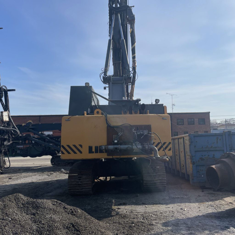Liebherr LRB 125 XL - Cölöpverő: 5 kép. Liebherr LRB 125 XL - Cölöpverő: 5 kép.