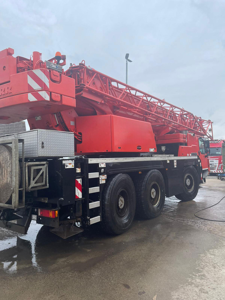 Liebherr LTM 1055-3.1 - Autódaru: 4 kép. Liebherr LTM 1055-3.1 - Autódaru: 4 kép.