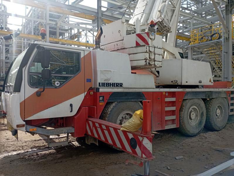 Liebherr LTM 1055-3.2 - Autódaru: 3 kép. Liebherr LTM 1055-3.2 - Autódaru: 3 kép.