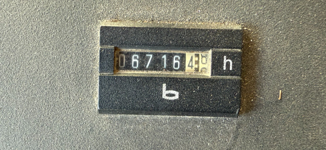 Liebherr LTM 1100-4.1 - Autódaru: 5 kép. Liebherr LTM 1100-4.1 - Autódaru: 5 kép.