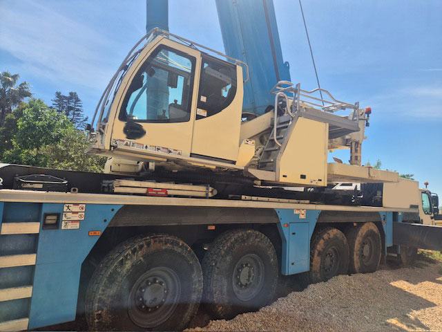 Liebherr LTM 1160-5.2 - Autódaru: 2 kép. Liebherr LTM 1160-5.2 - Autódaru: 2 kép.