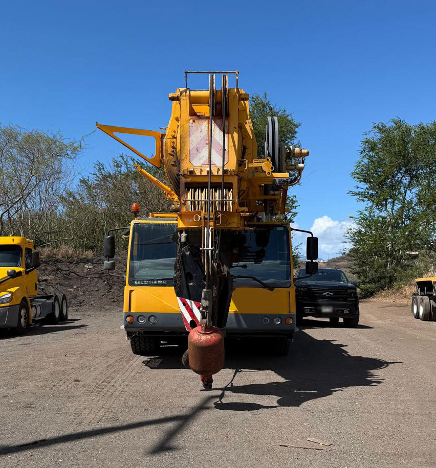 Liebherr LTM 1220-5.2 - Autódaru: 3 kép. Liebherr LTM 1220-5.2 - Autódaru: 3 kép.