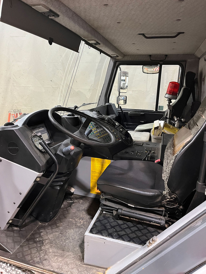 Liebherr LTM 1300-6.1 - Autódaru: 5 kép. Liebherr LTM 1300-6.1 - Autódaru: 5 kép.
