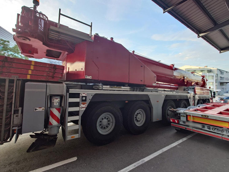 Liebherr LTM 1300-6.2 - Autódaru: 3 kép. Liebherr LTM 1300-6.2 - Autódaru: 3 kép.