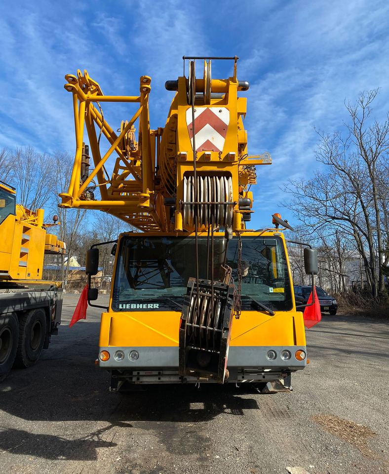 Liebherr LTM1090-4.1 - Autódaru: 4 kép. Liebherr LTM1090-4.1 - Autódaru: 4 kép.