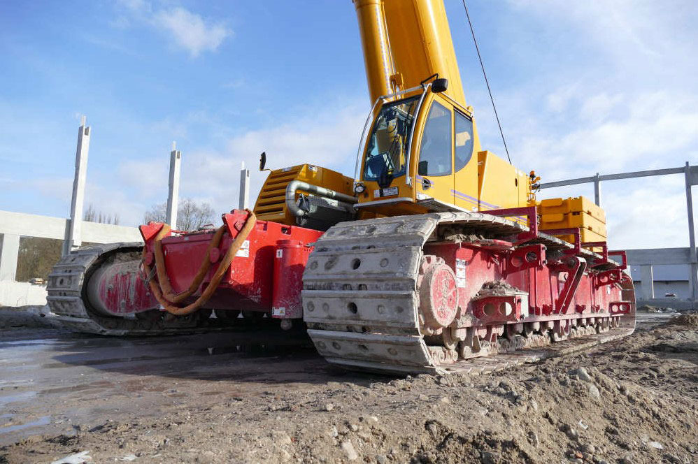 Liebherr LTR 1220 - Lánctalpas daru: 3 kép. Liebherr LTR 1220 - Lánctalpas daru: 3 kép.