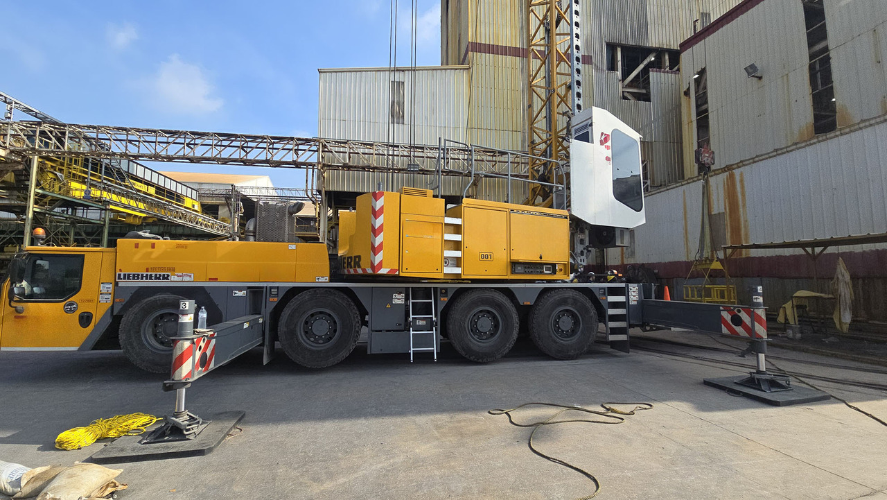 Liebherr MK 88-4.1 - Autódaru: 3 kép. Liebherr MK 88-4.1 - Autódaru: 3 kép.