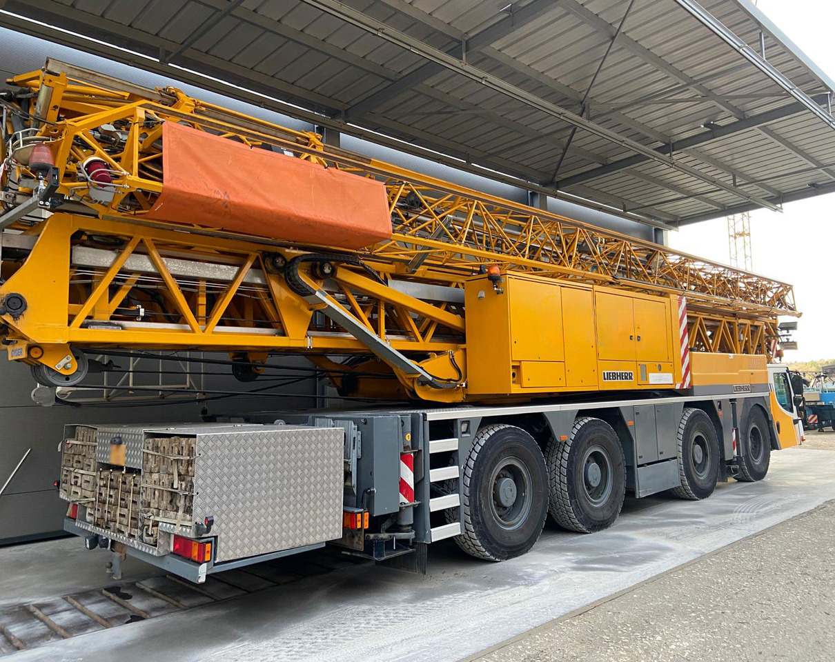 Liebherr MK 88 - Toronydaru: 3 kép. Liebherr MK 88 - Toronydaru: 3 kép.