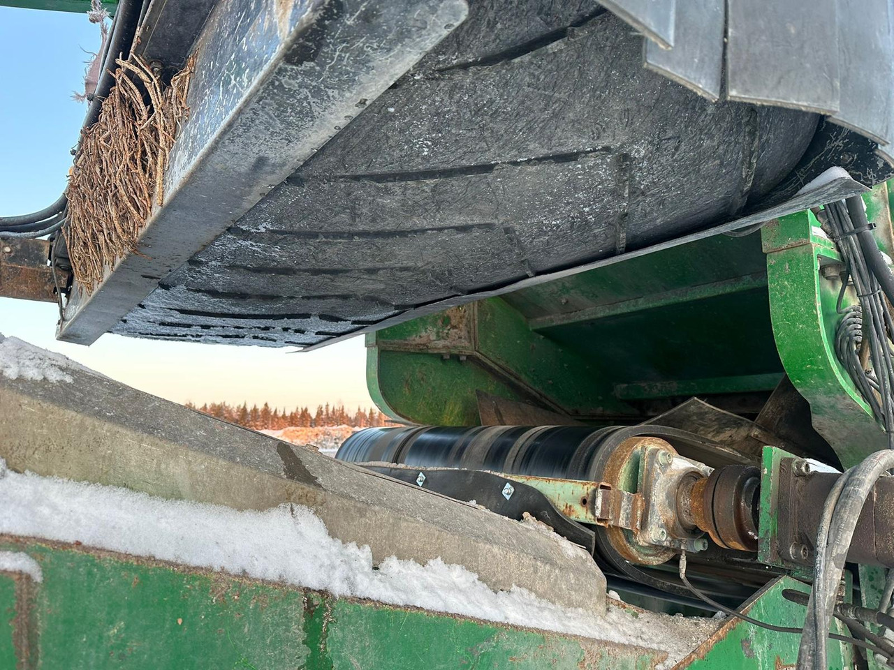 Röpítő törő McCloskey I44 V3: 7 kép. Röpítő törő McCloskey I44 V3: 7 kép.