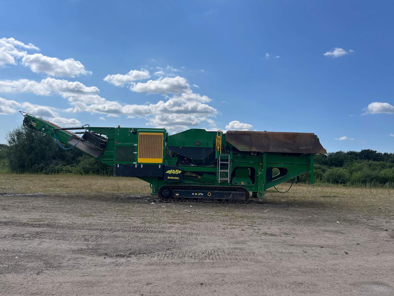 McCloskey J45 - Pofás törő: 4 kép. McCloskey J45 - Pofás törő: 4 kép.