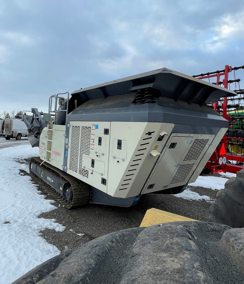 Metso I908 - Röpítő törő: 4 kép. Metso I908 - Röpítő törő: 4 kép.