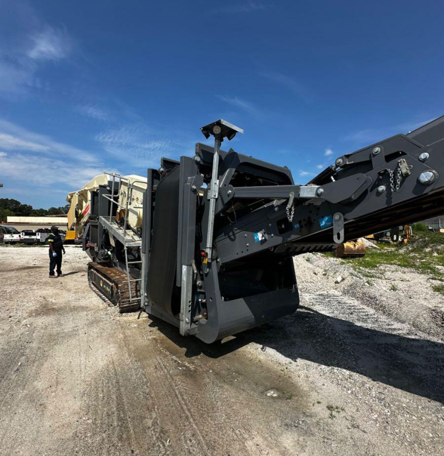 Metso S2.5 - Osztályozó berendezés: 2 kép. Metso S2.5 - Osztályozó berendezés: 2 kép.