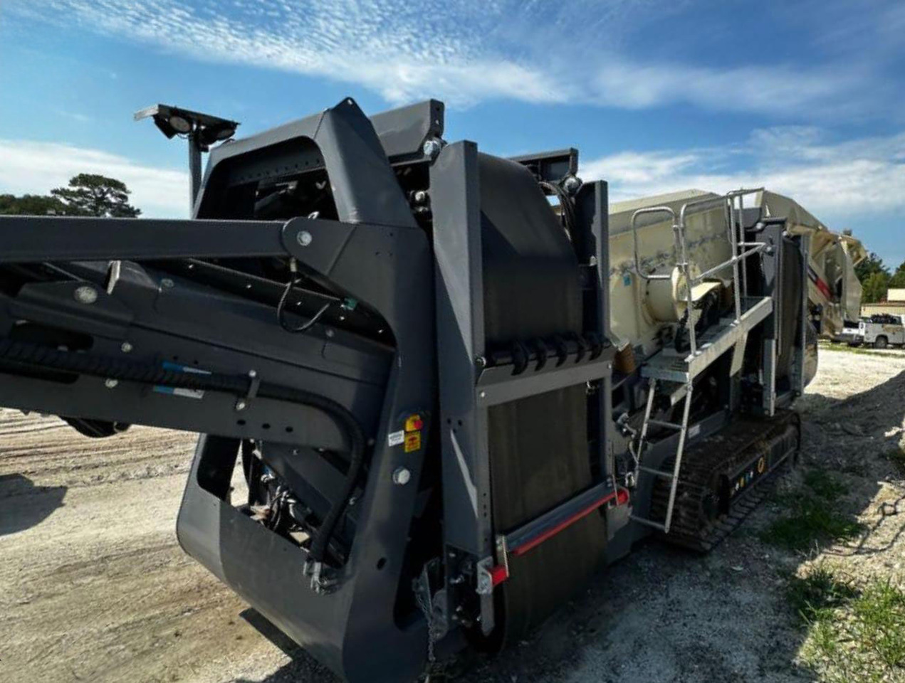 Metso S2.5 - Osztályozó berendezés: 3 kép. Metso S2.5 - Osztályozó berendezés: 3 kép.