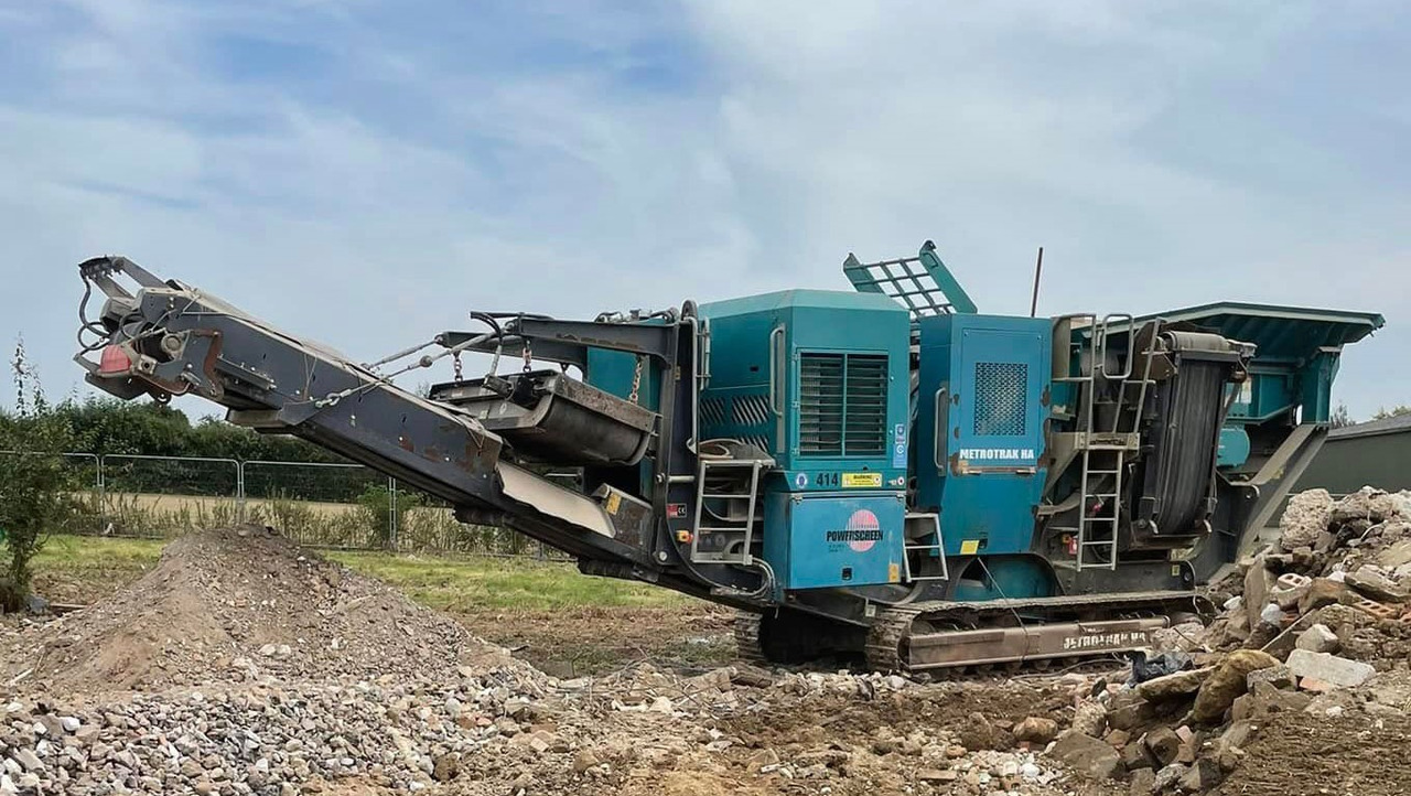 Powerscreen Metrotrak HA - Pofás törő: 1 kép. Powerscreen Metrotrak HA - Pofás törő: 1 kép.