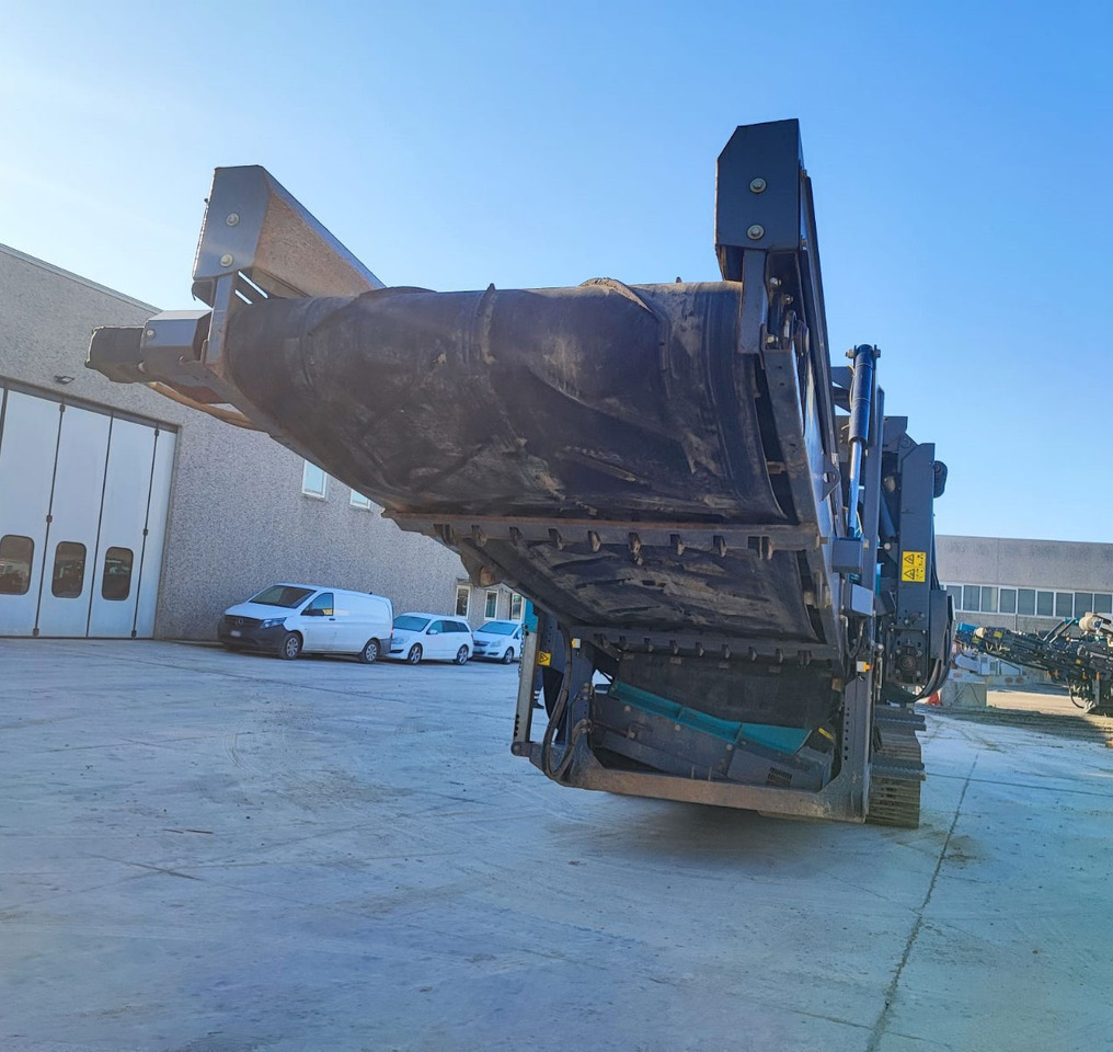 Powerscreen Warrior 1800 - Osztályozó berendezés: 5 kép. Powerscreen Warrior 1800 - Osztályozó berendezés: 5 kép.