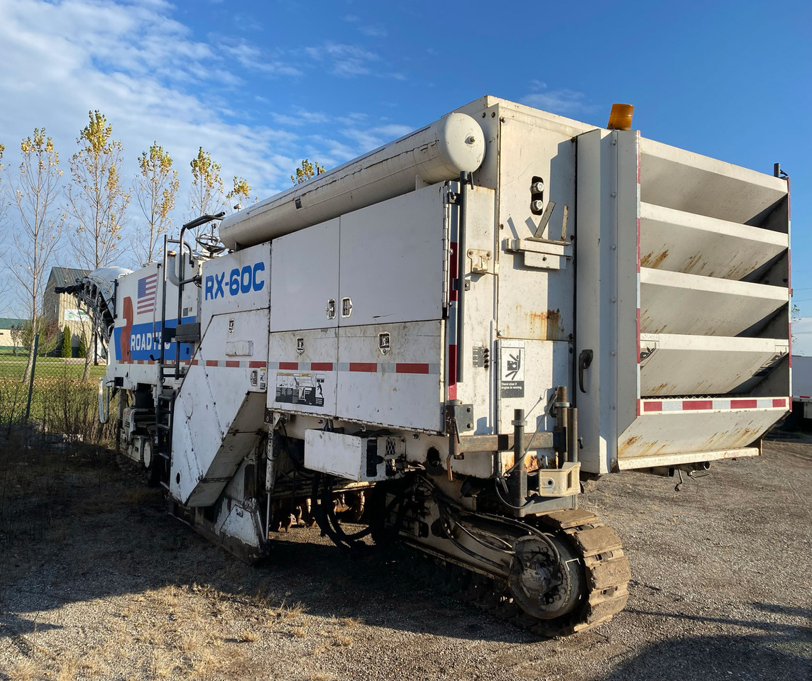 Roadtec RX-60C - Aszfaltmaró: 5 kép. Roadtec RX-60C - Aszfaltmaró: 5 kép.