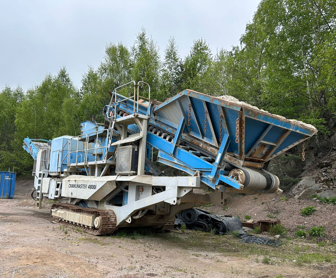 Sandvik Crawlmaster 4800i - Kúpos törő: 3 kép. Sandvik Crawlmaster 4800i - Kúpos törő: 3 kép.
