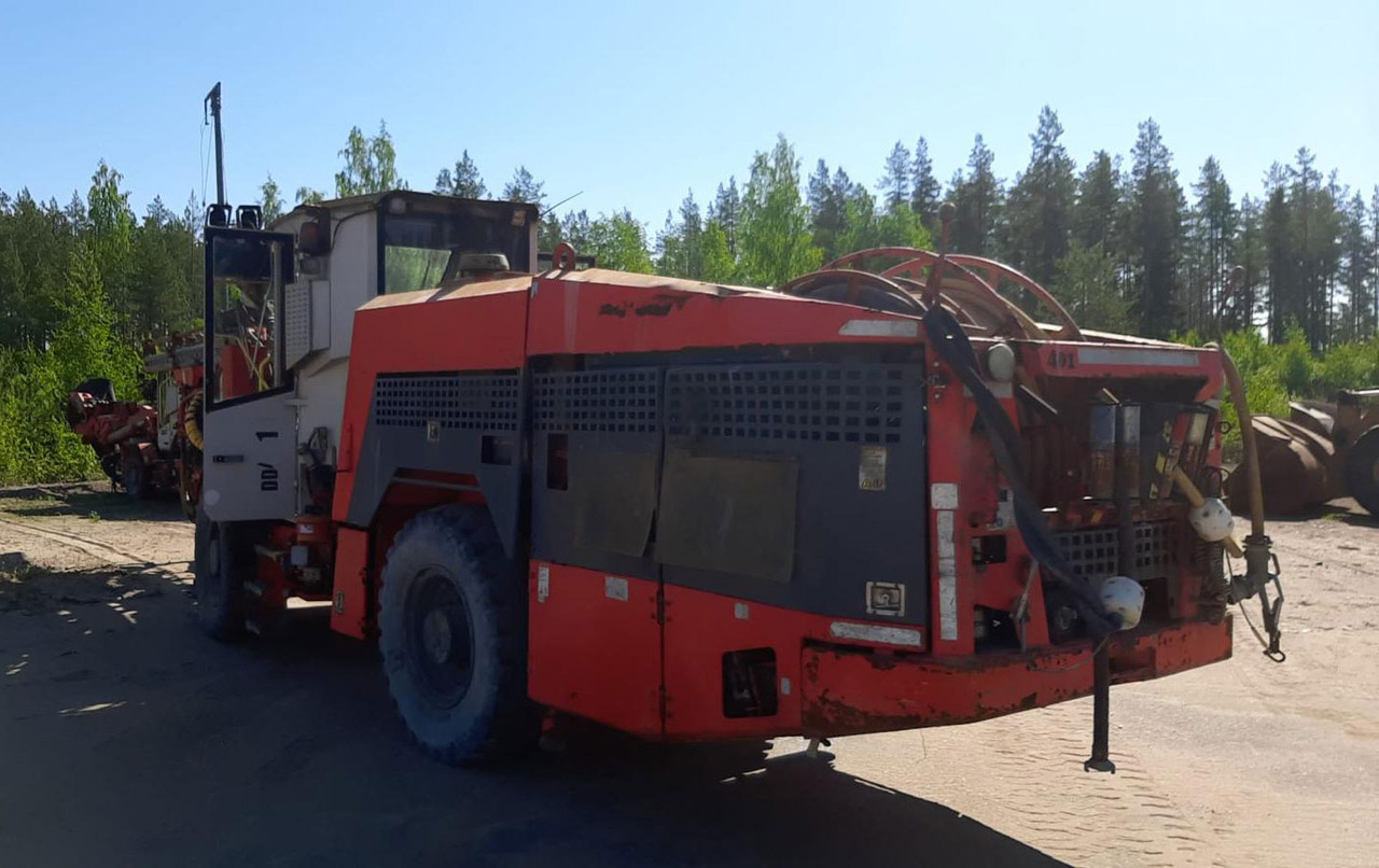 Sandvik DD421-S60C - Irányított fúrógép: 4 kép. Sandvik DD421-S60C - Irányított fúrógép: 4 kép.