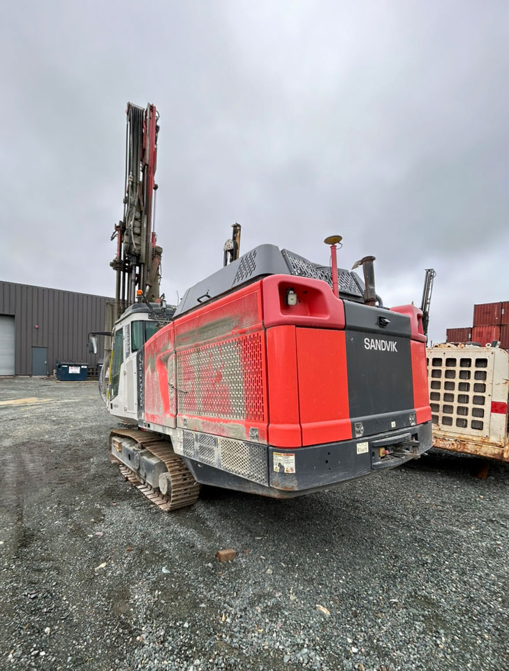 Sandvik DP1600i - Fúrógép: 5 kép. Sandvik DP1600i - Fúrógép: 5 kép.