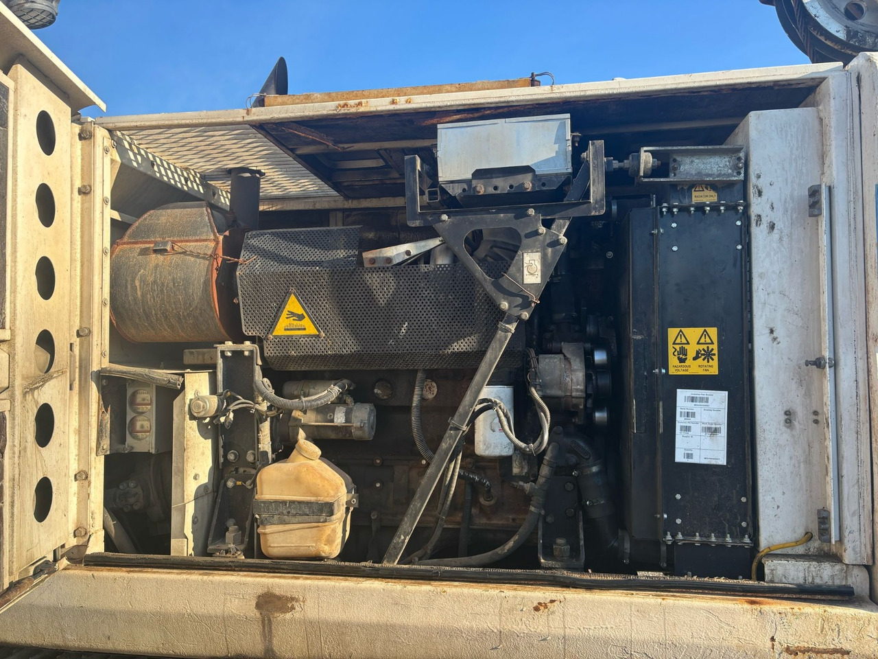 Soilmec R312/200 - Cölöpverő: 4 kép. Soilmec R312/200 - Cölöpverő: 4 kép.