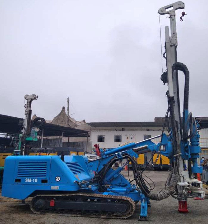 Soilmec SM-10 - Cölöpverő: 3 kép. Soilmec SM-10 - Cölöpverő: 3 kép.