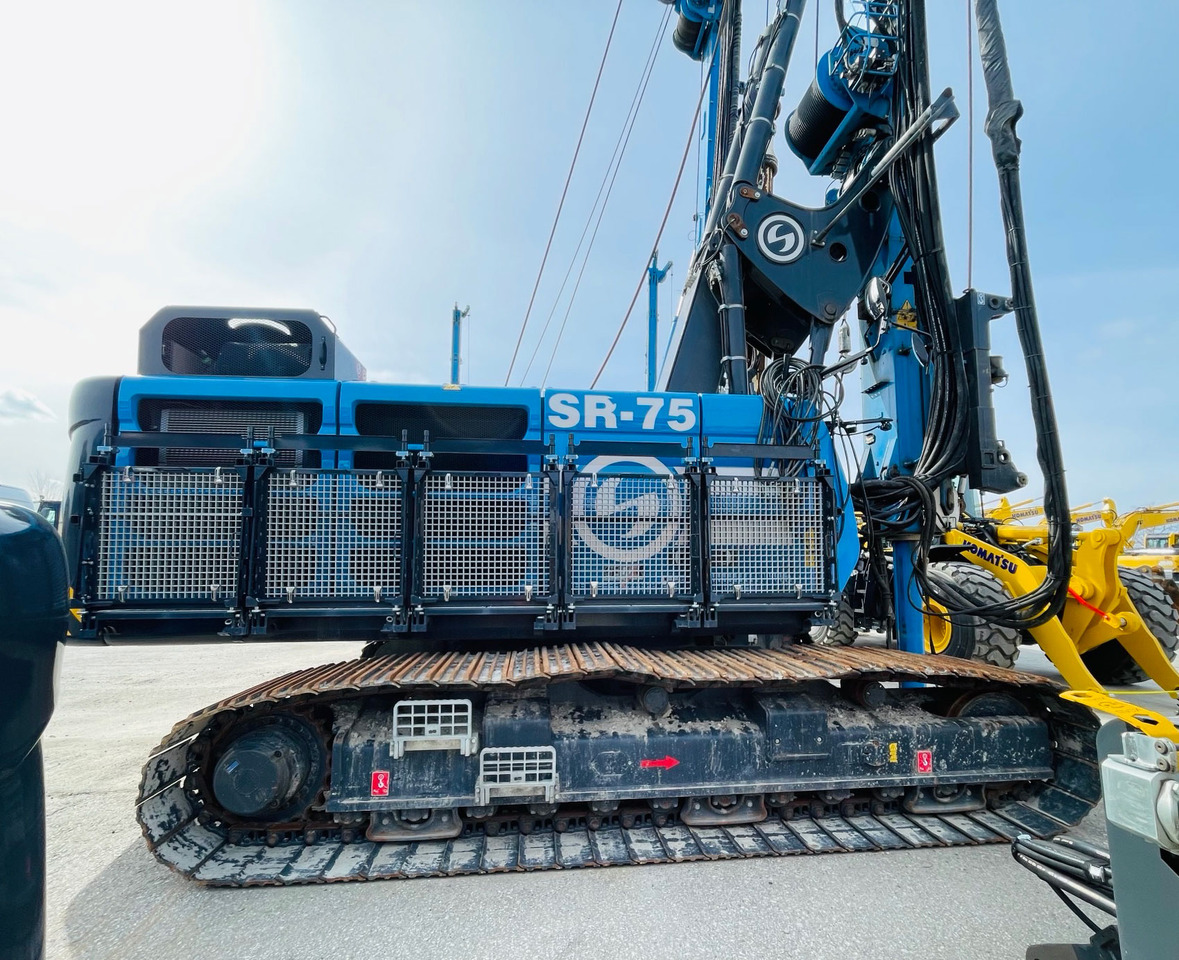 Soilmec SR-75 - Cölöpverő: 3 kép. Soilmec SR-75 - Cölöpverő: 3 kép.