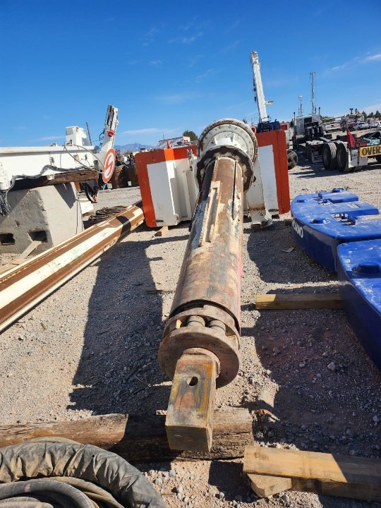 Soilmec SR-80 - Cölöpverő: 4 kép. Soilmec SR-80 - Cölöpverő: 4 kép.