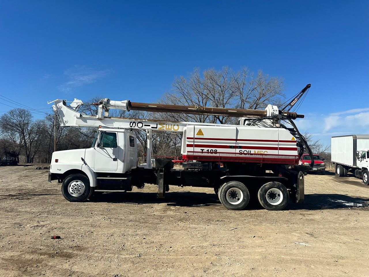 Soilmec T-108 - Cölöpverő: 4 kép. Soilmec T-108 - Cölöpverő: 4 kép.