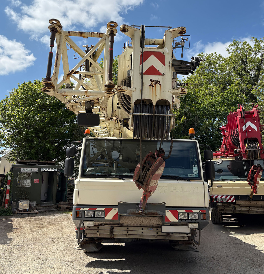 Tadano Faun ATF 90G-4 - Autódaru: 5 kép. Tadano Faun ATF 90G-4 - Autódaru: 5 kép.